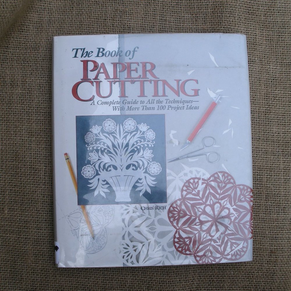 Book of Paper Cutting Technique Guide book